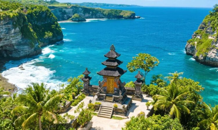 Keunikan Pura Goa Giri Putri di Nusa Penida yang Memikat Wisatawan